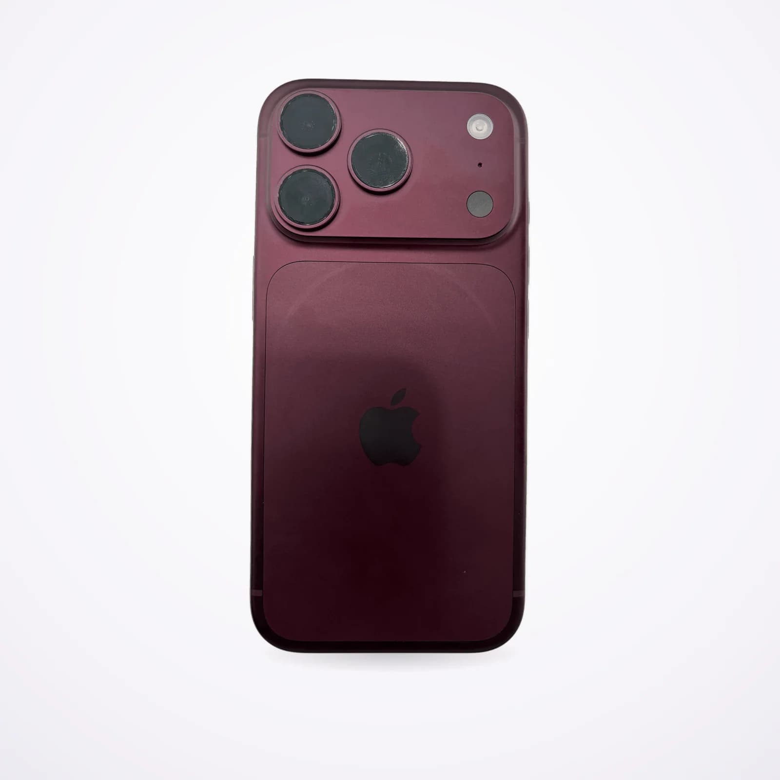 iPhone 18 Pro Max en color borgoña, vista trasera